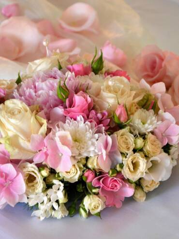 flowers-6811644_1920